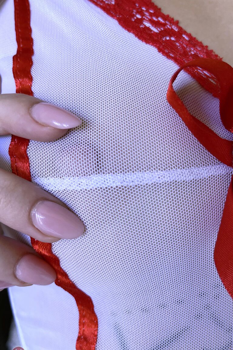 21P Namorada Anna Claire Clouds tira sua lingerie de enfermeira