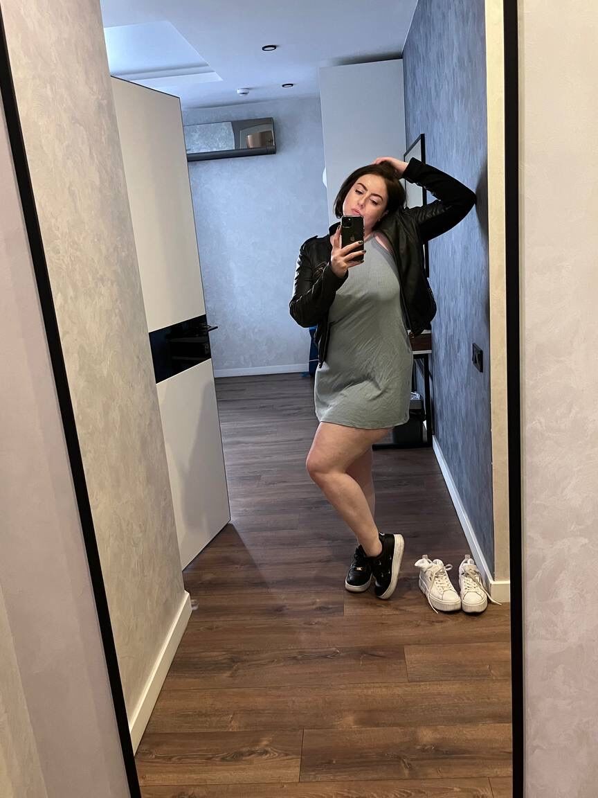Boneca 10P Glamorous OnlyFans Kristi KKK mostra seu regalo
