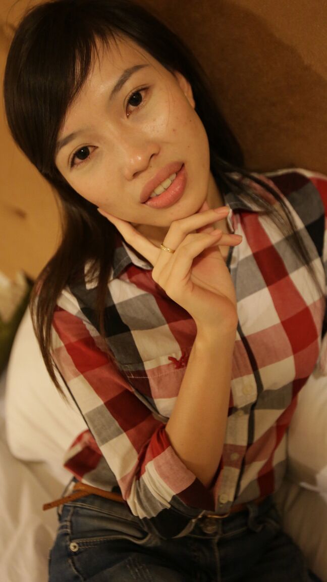 21P Cute Asian Trang tem sua buceta super peluda violada no quarto de hotel em POV