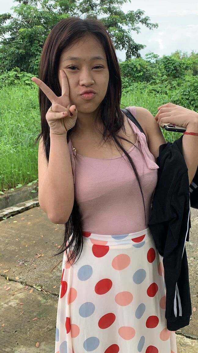 20P Petite Asian amateur Pangpang exposes her round ass and takes a dick in POV