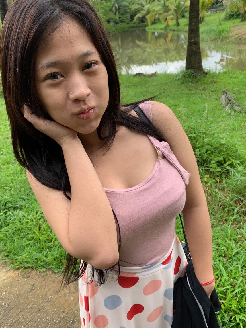 20P Petite Asian amateur Pangpang exposes her round ass and takes a dick in POV