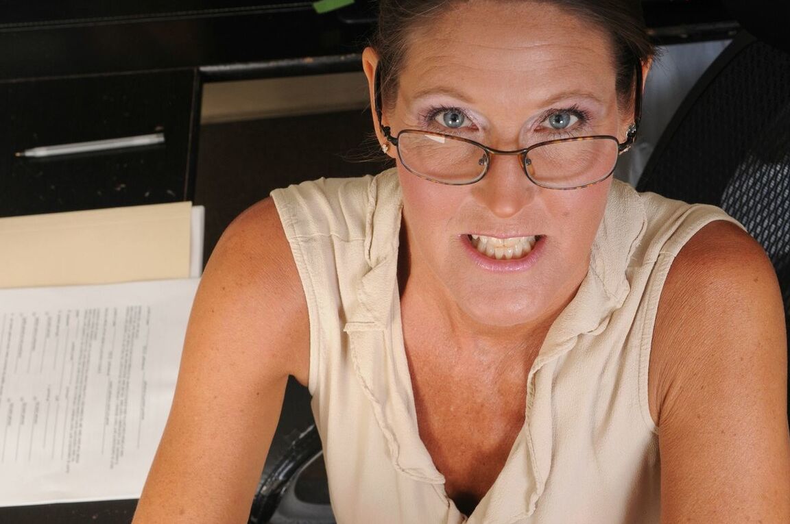 21P Mrs. Vanderberg strips at the office and gives a spectacular handjob