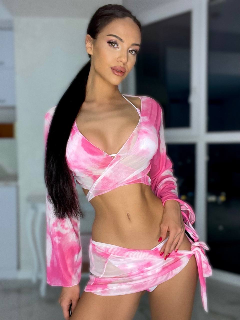 10P Apenas de tirar o fôlego, gata dos fãs Anastasia Vi posando em sua compilação solo