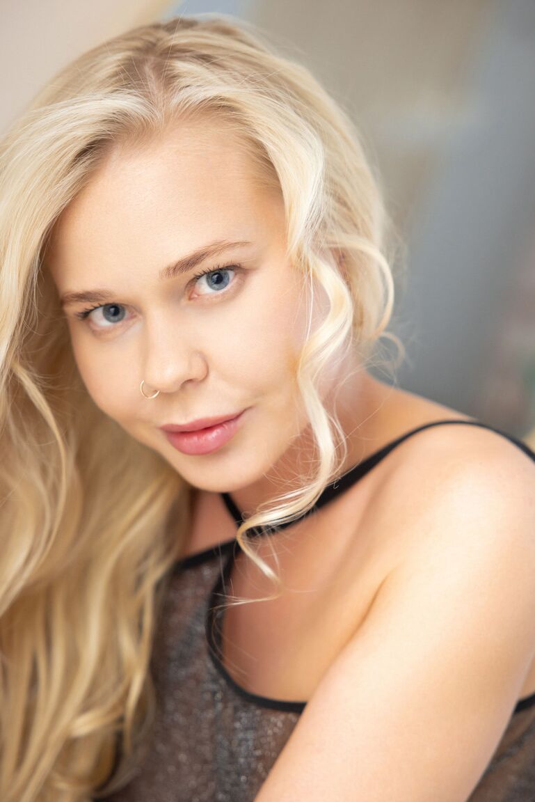 21P Blonde Latvian Sarika A touches her juicy tits and delicious pussy in a solo