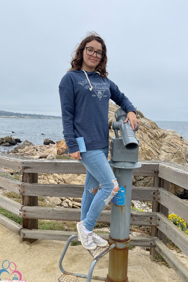 21P Nerdy girlfriend Leana Lovings poses by the sea & shows her twat at home