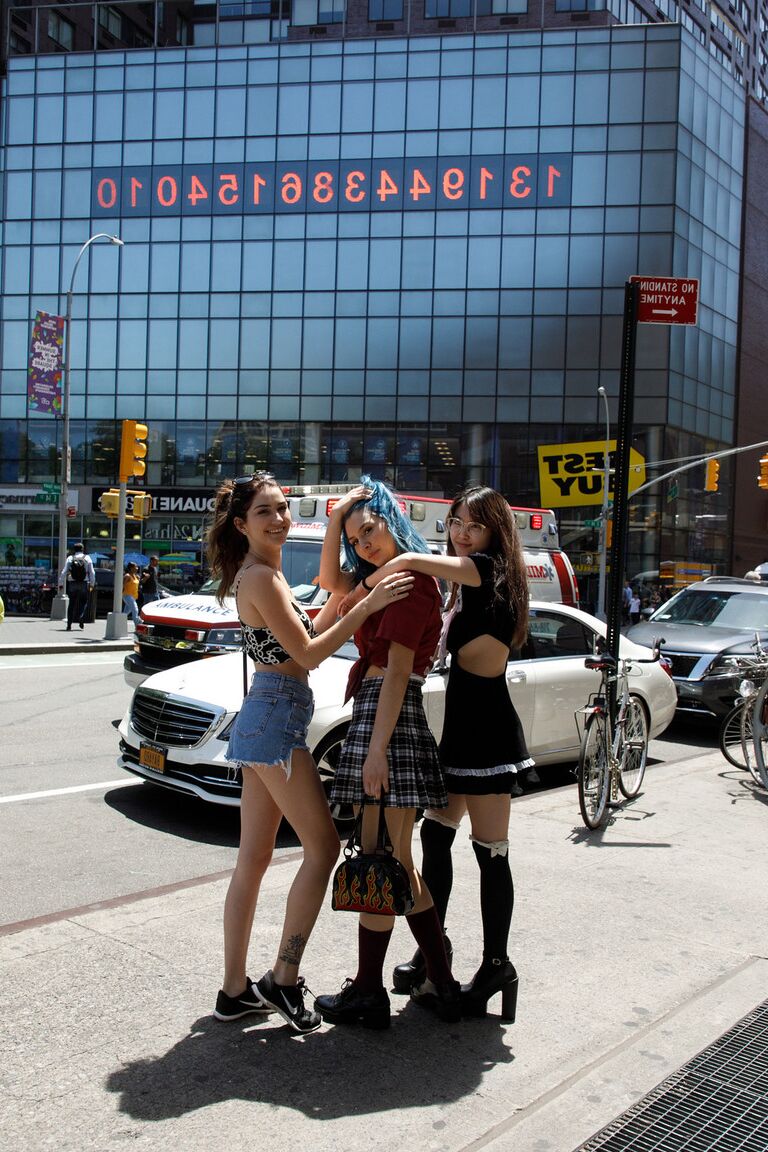 12P Babe in a provocative outfit Skye Blue poses with her girlfriends in public