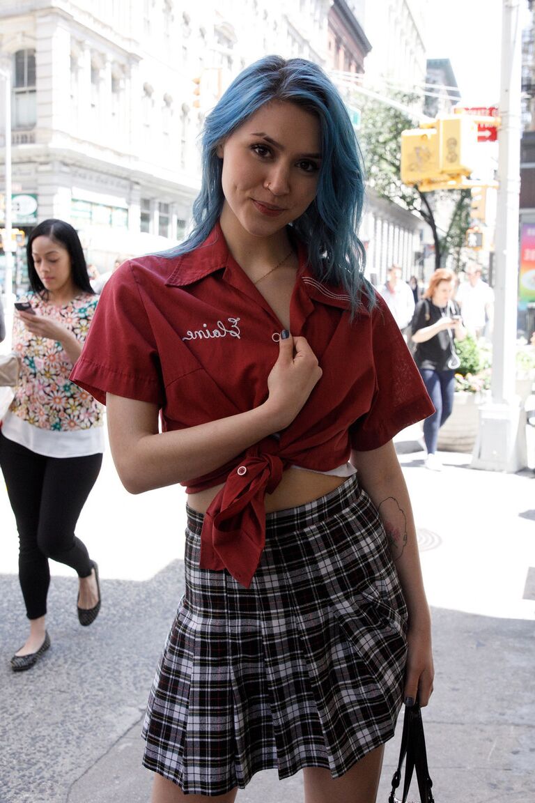 12P Babe in a provocative outfit Skye Blue poses with her girlfriends in public