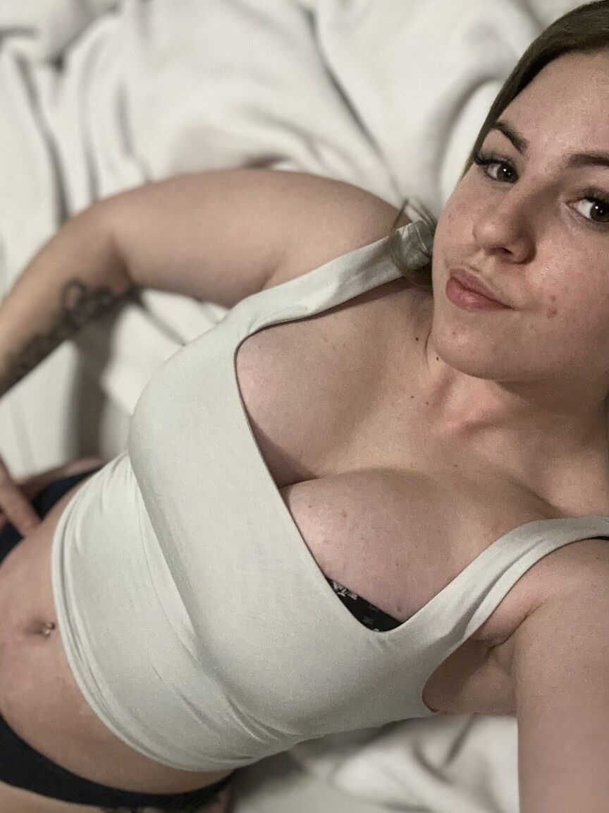 20P OnlyFans Kayla Bumsy