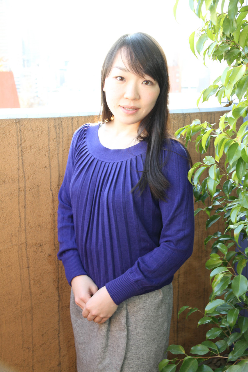 21P Linda mãe japonesa Mayo Kudo fica nua