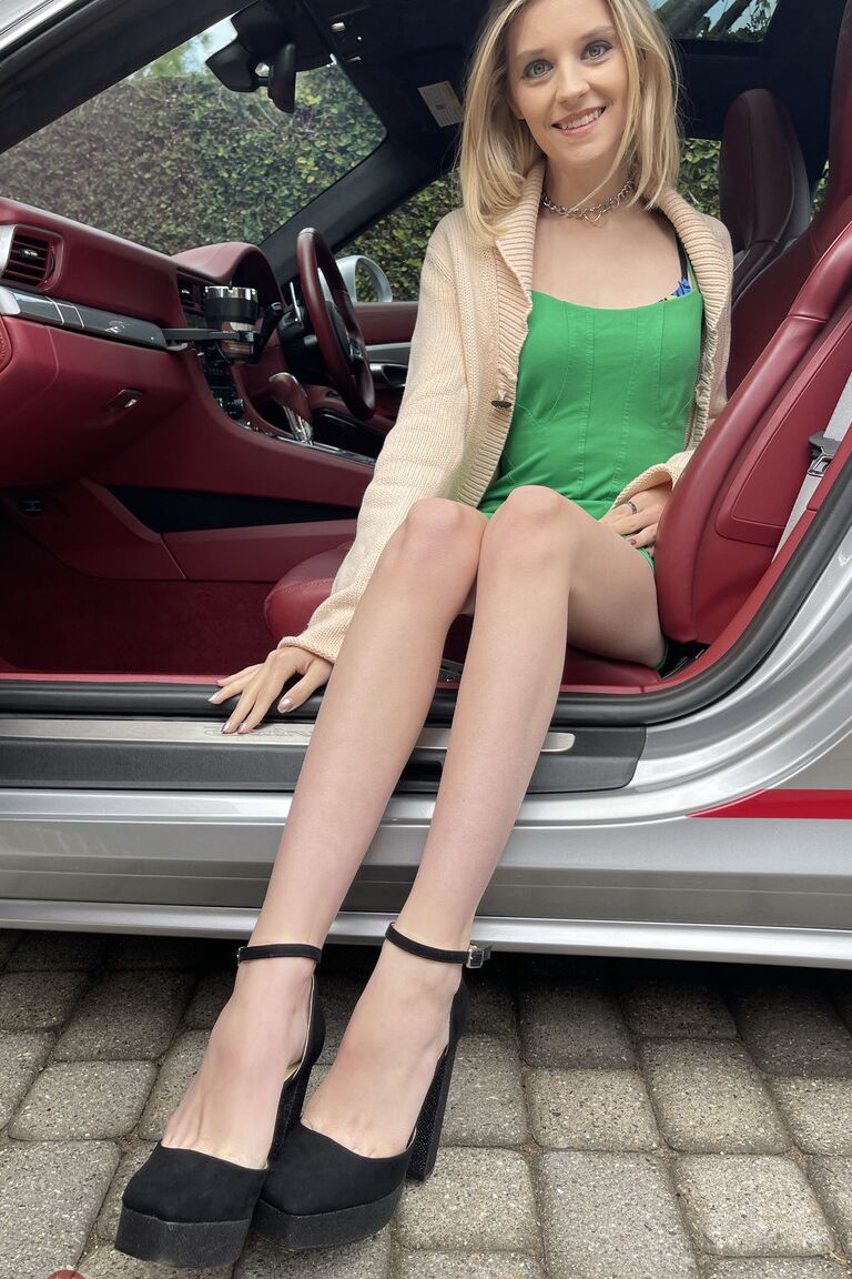 21P La flaca novia Maria Anjel se desnuda
