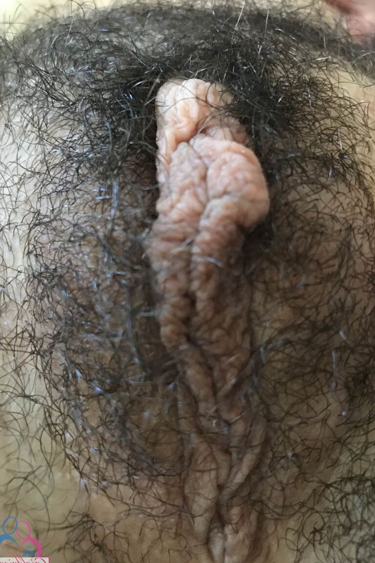 21P Namorada americana Megan Marx expondo seus buracos super peludos de perto