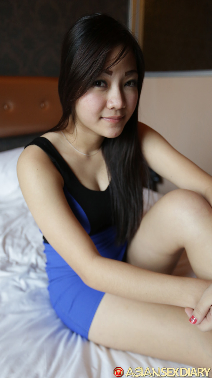 21P A beleza amadora Angel D mostra seus peitos grandes e gosta de sexo POV no hotel