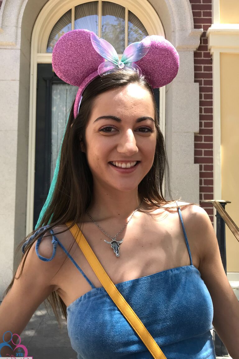 21P Teen Lily Adams unveils her yummy pussy after showing her tiny tits in public