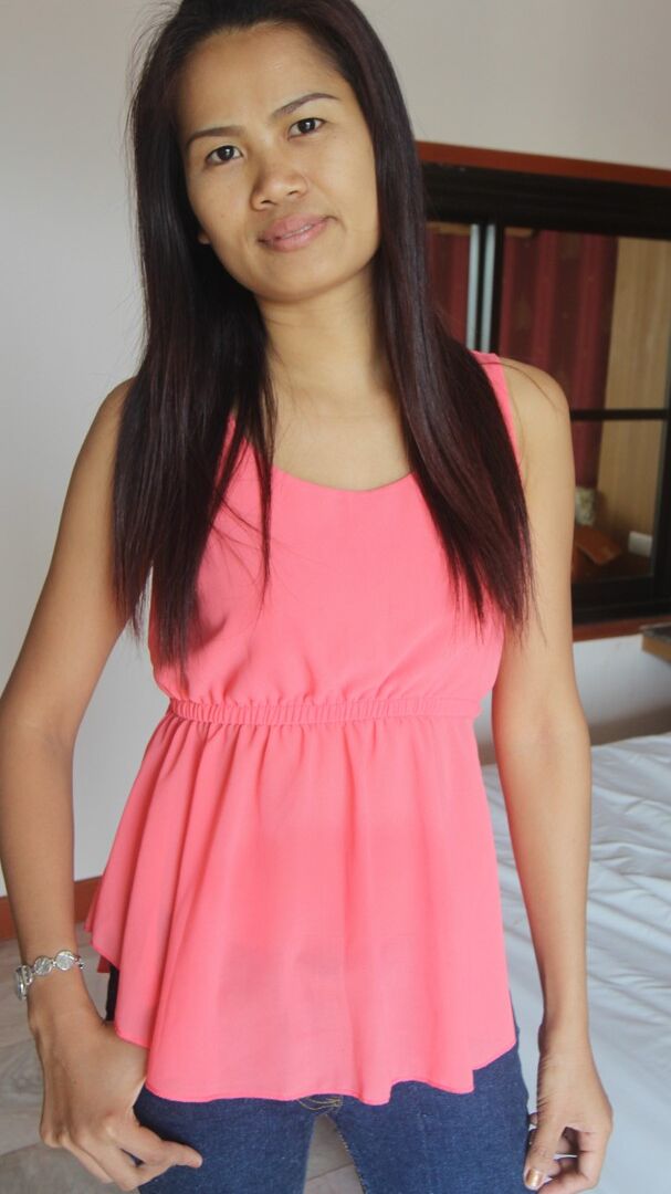 21P Petite Asian beauty On recebe um tratamento facial depois de foder sua buceta peluda