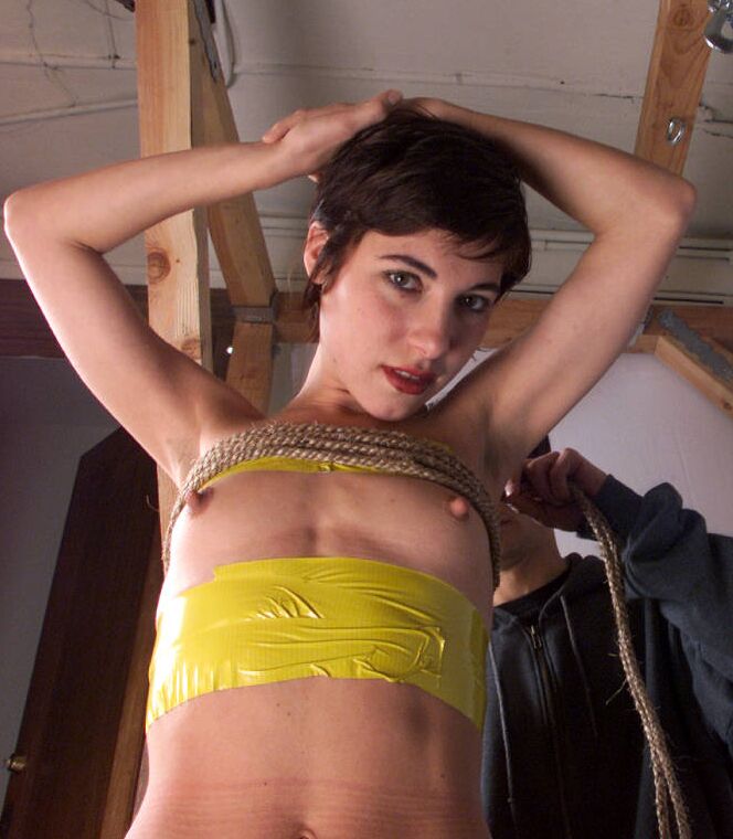 21 Fotos Hogtied Viva
