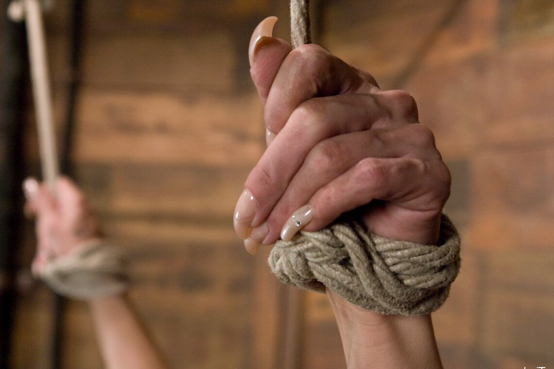 20 Pics MILF with big boobs Lisa Lipps gets punished with a vibrator in rope bondage