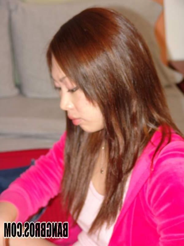 20P Sweet Japanese babe Miyu gets her pussy fucked by a BBC for the first time