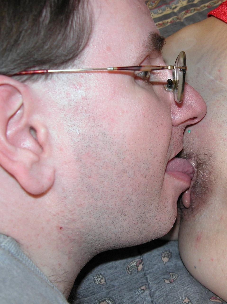20P A amadora excitada Samantha Charles faz Logan Drake comer sua buceta antes do sexo