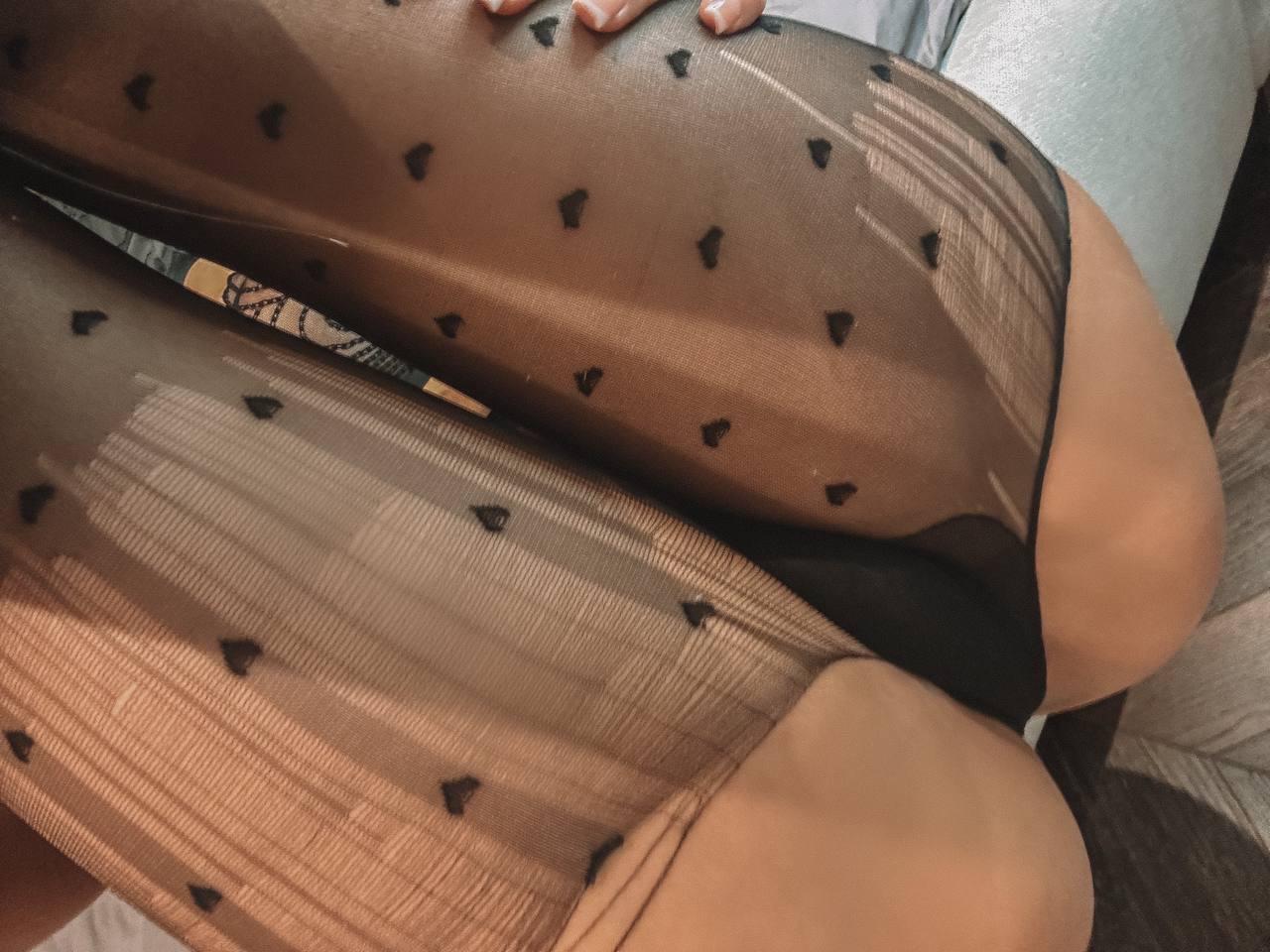 15P Hot OnlyFans babe Nastya Star shows her big ass & tits in her sexy lingerie