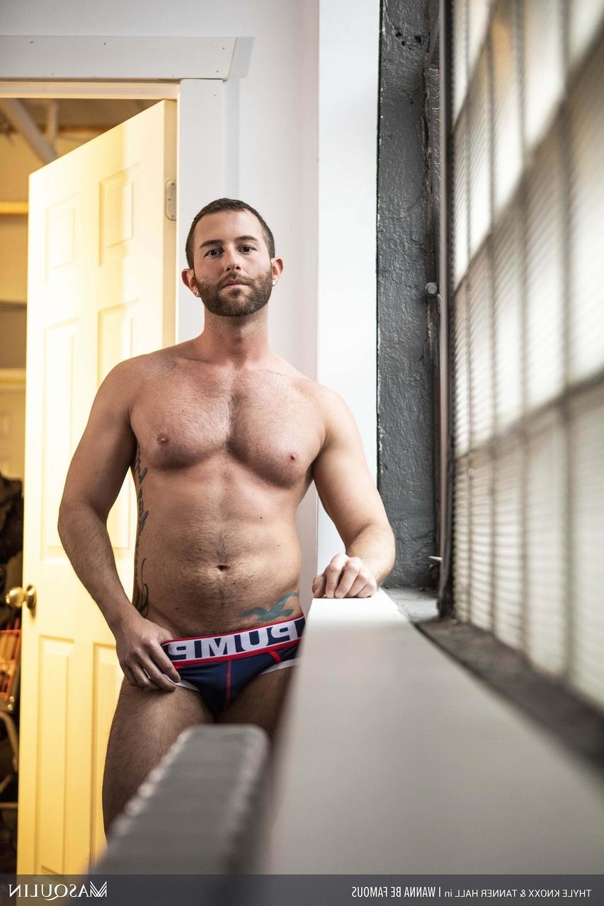 20P Gays musculosos e sujos Tanner Hall e Thyle Knoxx fodem em sexo intenso