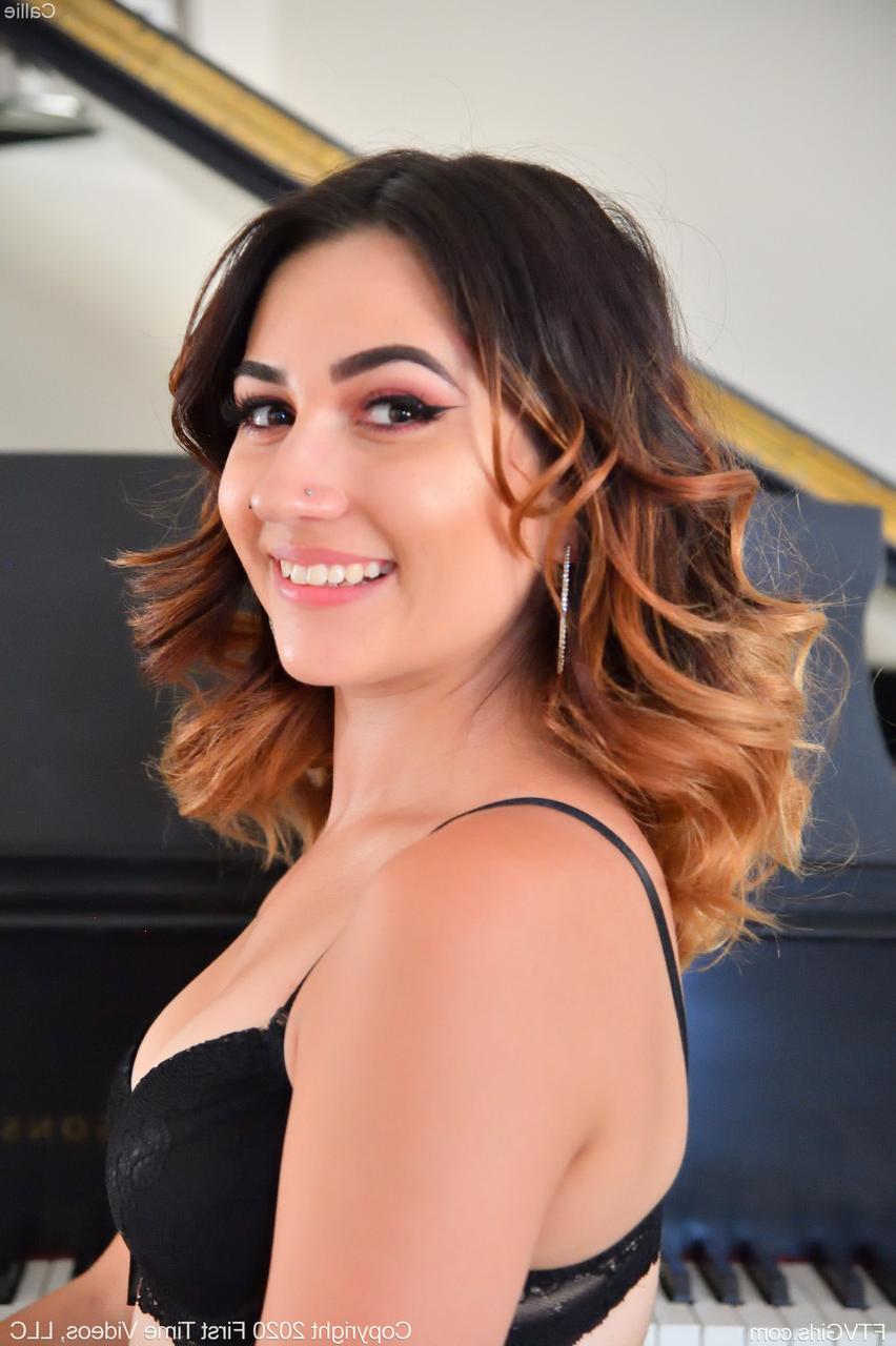 20P Glamorous babe Callie poses, strips and washes her incredible body