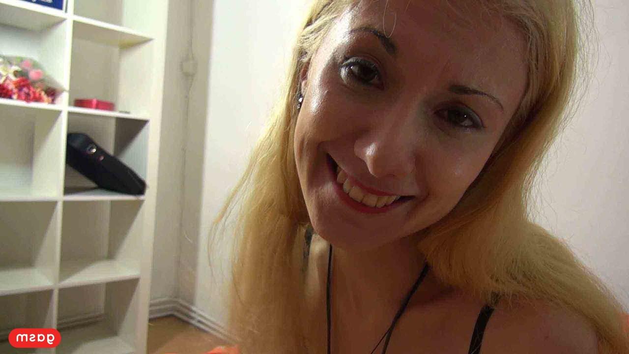 15P Brunette babe Sarah Dark lets her boyfriend finger her trimmed pussy