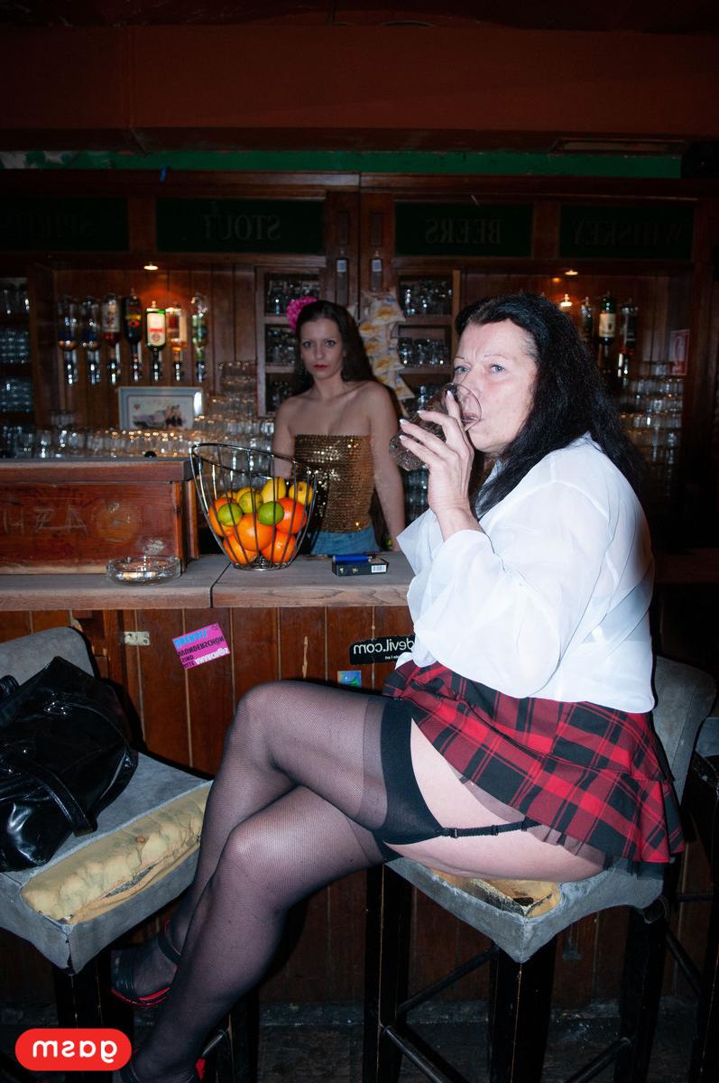 20P Insatiable amateur sluts toying each other in a public lesbian orgy