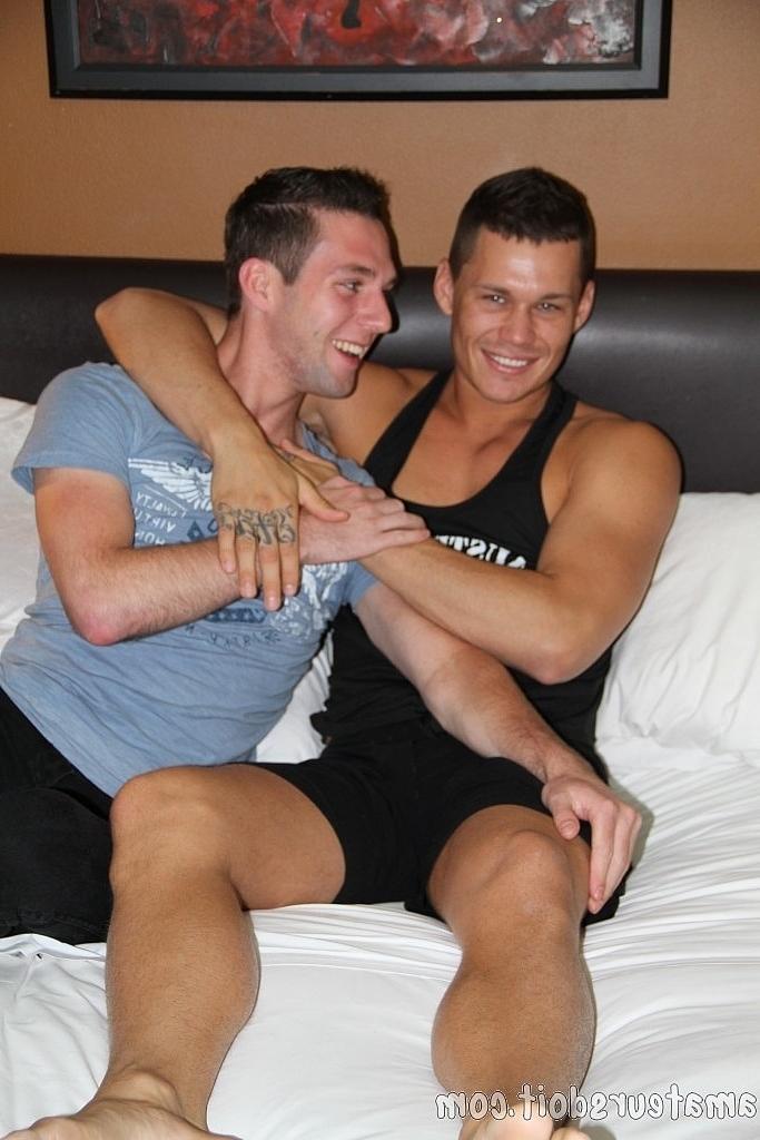 20P Henry Hunk, Leo Rocca, Tate Ryder y Will Weiner follan en una orgía gay amateur