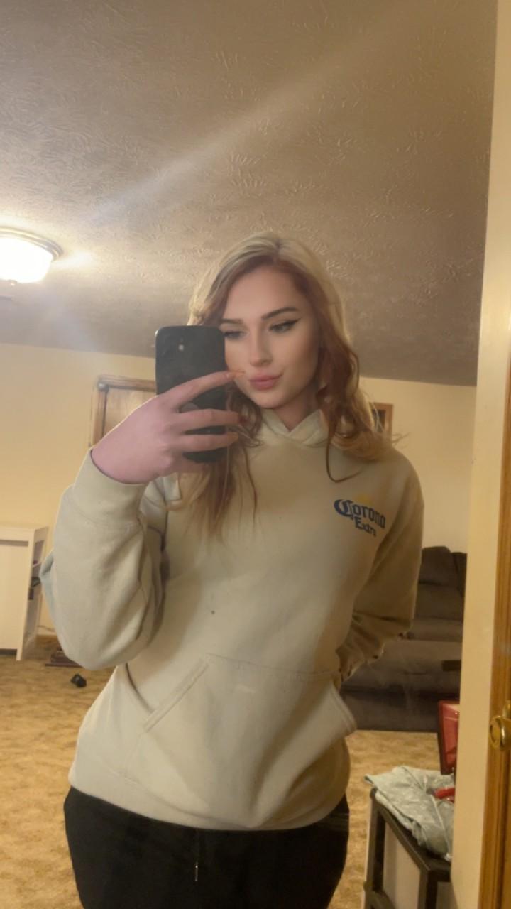 20P OnlyFans ブレイク・ブルーム ブレイク・ブロッサム