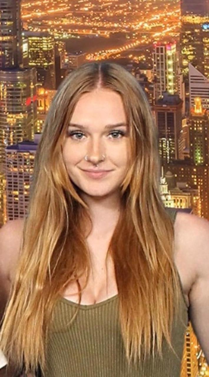 20P OnlyFans ブレイク・ブルーム ブレイク・ブロッサム