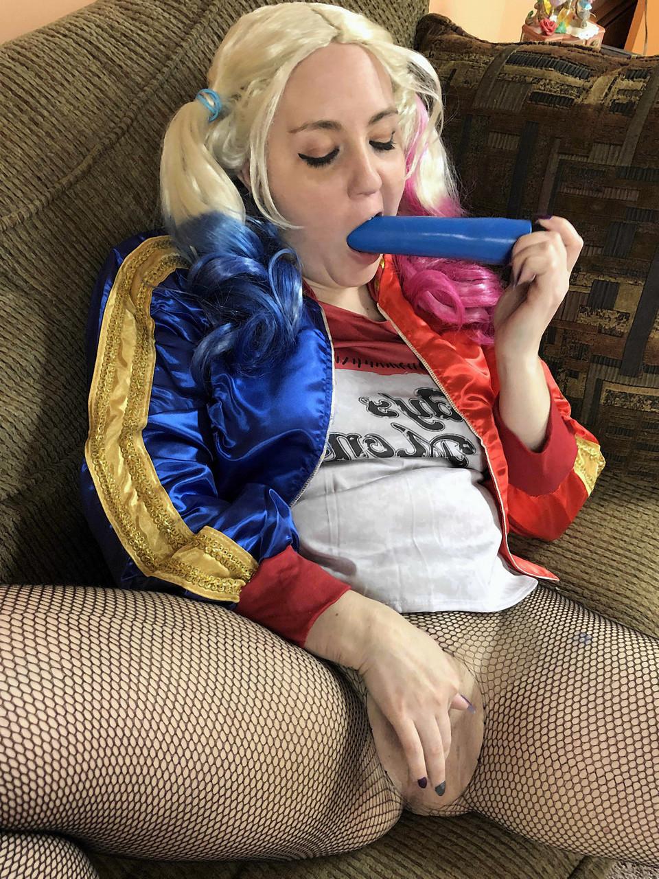 20P Curvy amateur with pigtails Selena Sky masturbates in her pantyhose
