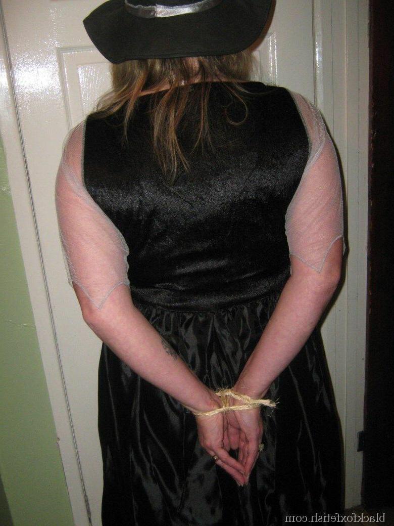 16P Compilation of mature ladies being restrained with rope at Halloween