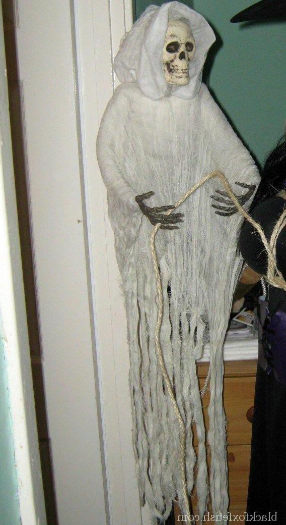 16P Compilation of mature ladies being restrained with rope at Halloween