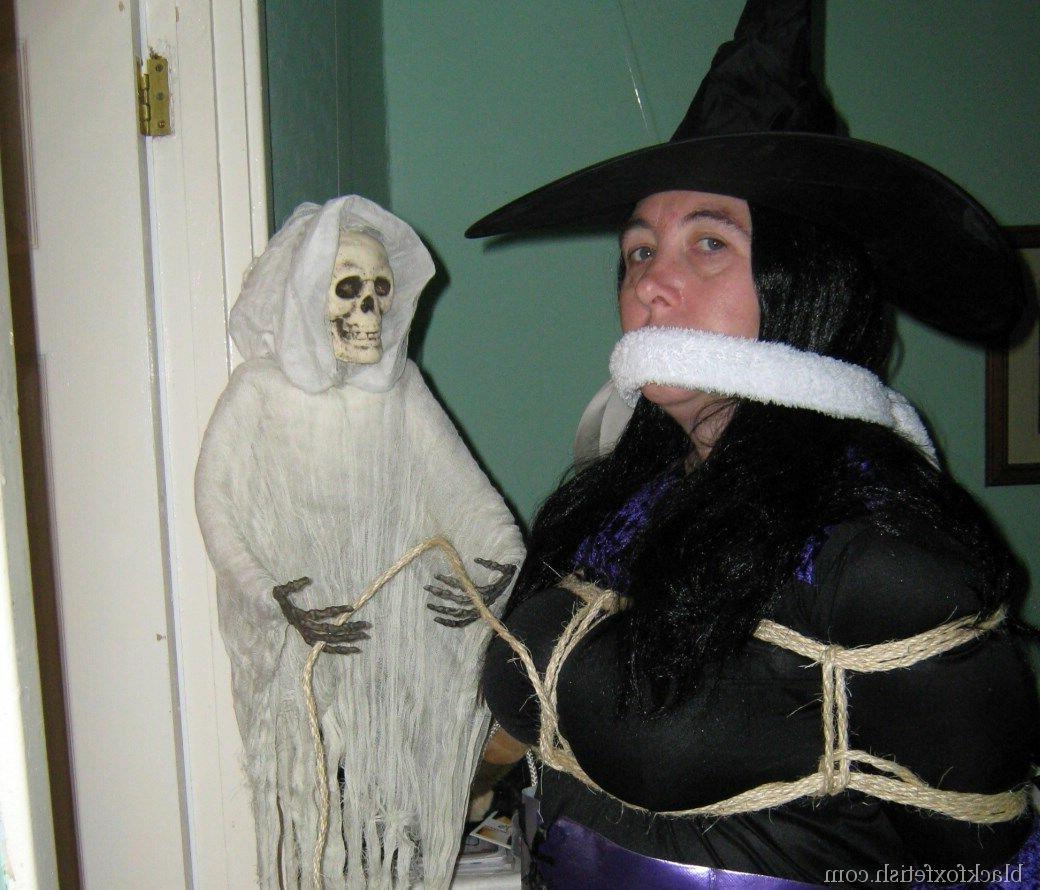 16P Compilation of mature ladies being restrained with rope at Halloween
