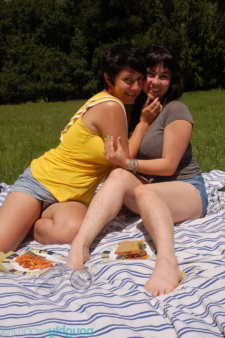 20P Young honeys Nikki Silver and Cleo undress and pose nude on a picnic