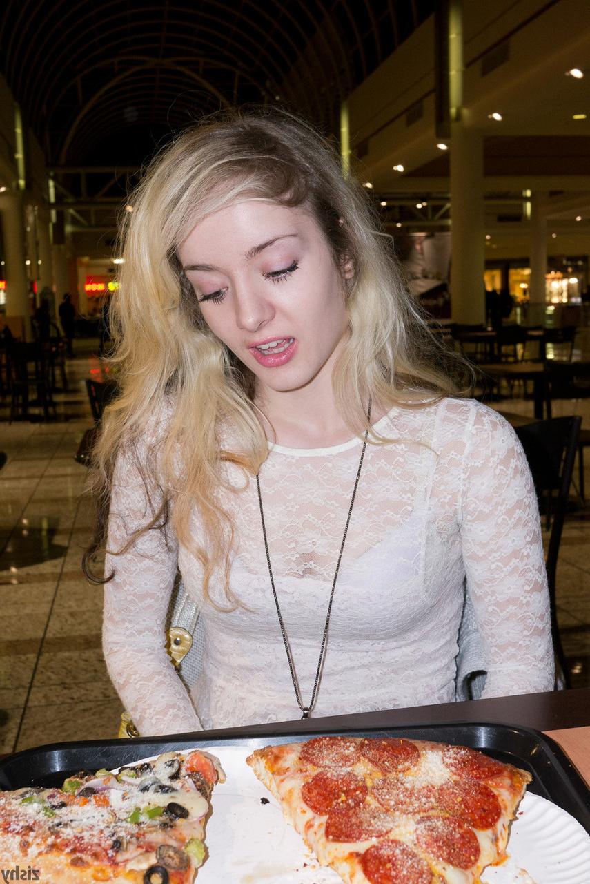 11P Teen girlfriend Veronica Hatley tries on heels, flashes whale tail at the mall