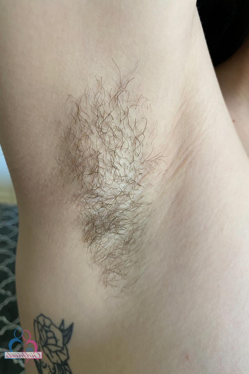 20P Playful girlfriend Rosalyn Sphinx exposing her super hairy body