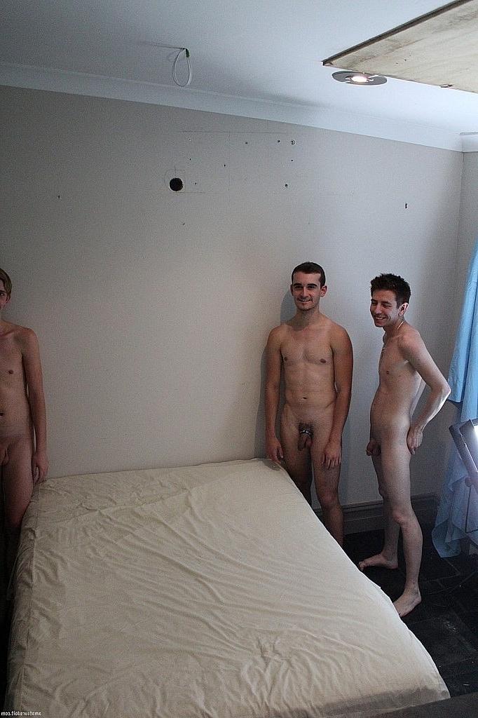 20P Slender young twinks enjoy a nasty hardcore bareback foursome on the bed
