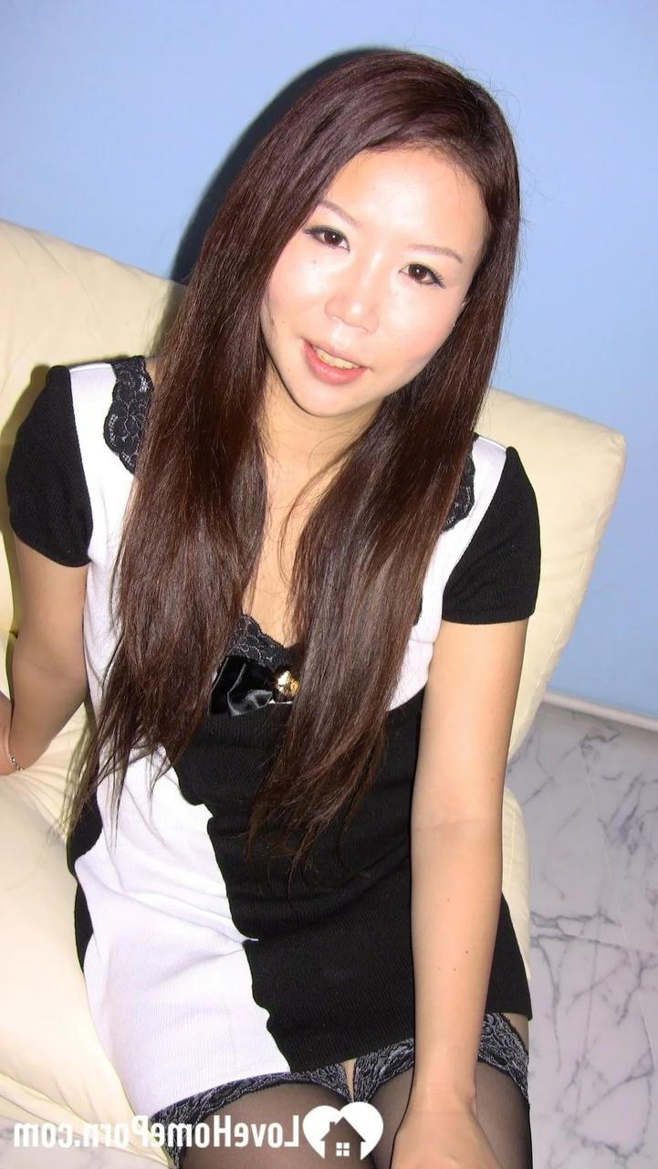 20P Beautiful Asian girlfriend with a big ass posing naked & in her sexy outfits