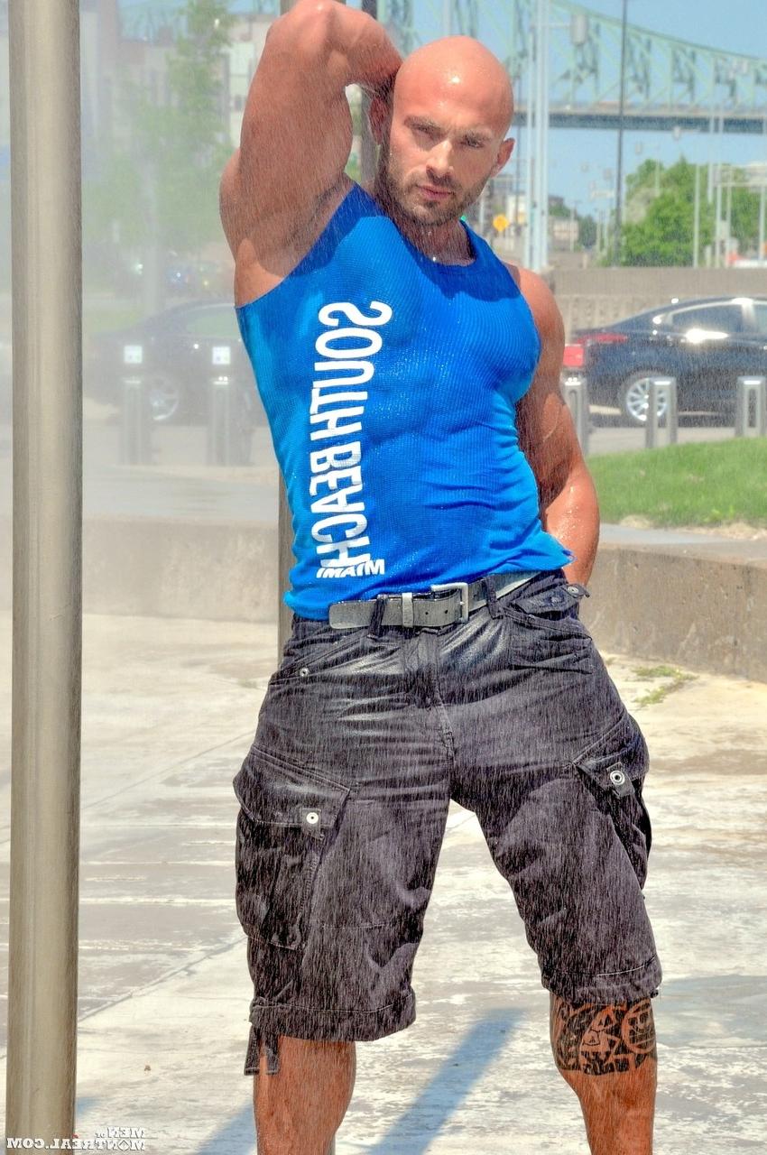 15P Bodybuilder Max Chevalier jerks his big dick while showing off his muscles