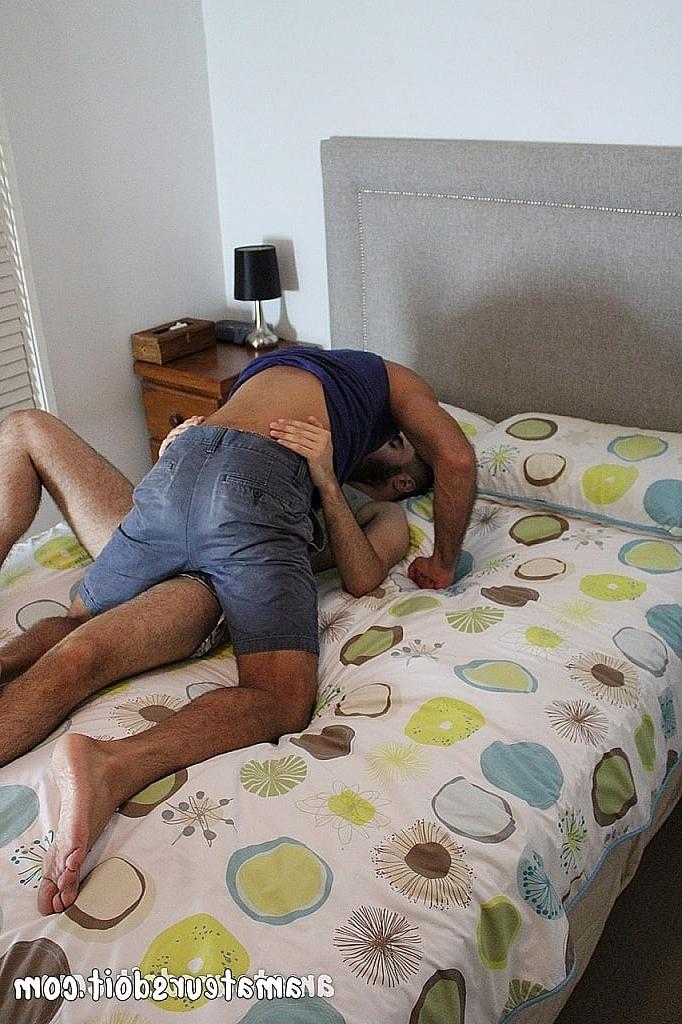 20P Gay brunette Mitch Bear blowing and deepthroating his friend Batt's dick