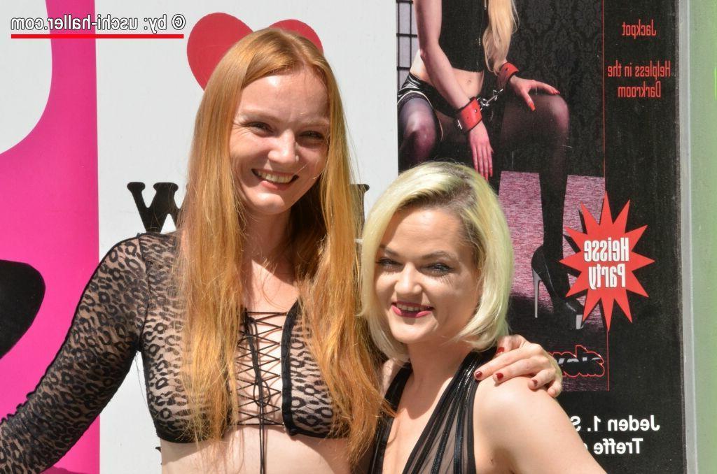 15P Johanna & Alexa Gold 69 while having lesbian sex in matching stockings