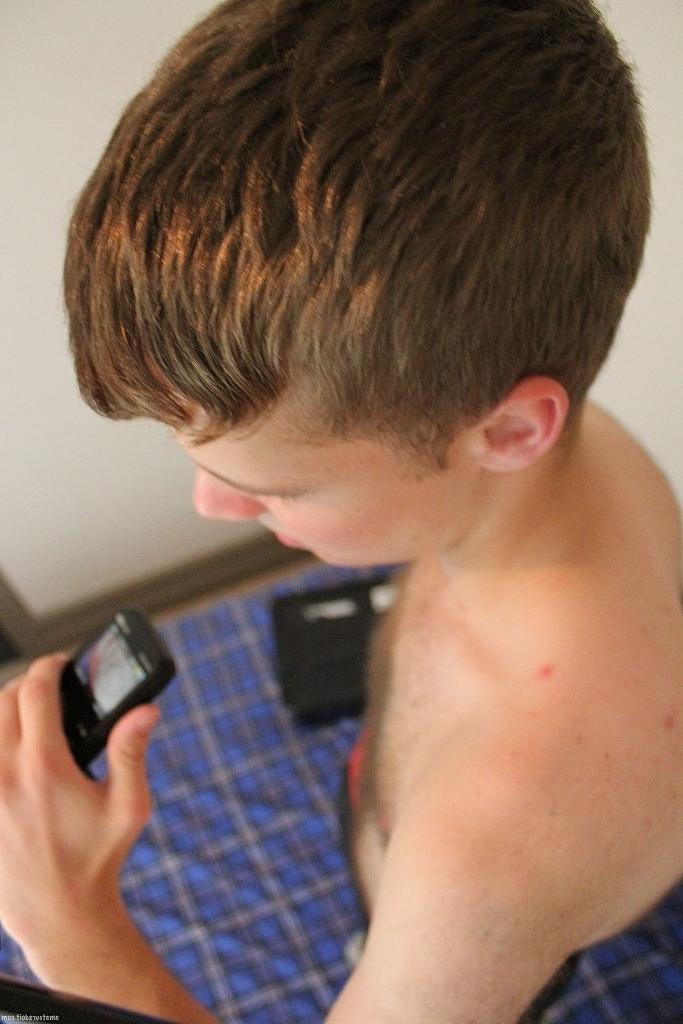 20P Filthy skinny twink Arthur Candy shows his big cock and masturbates