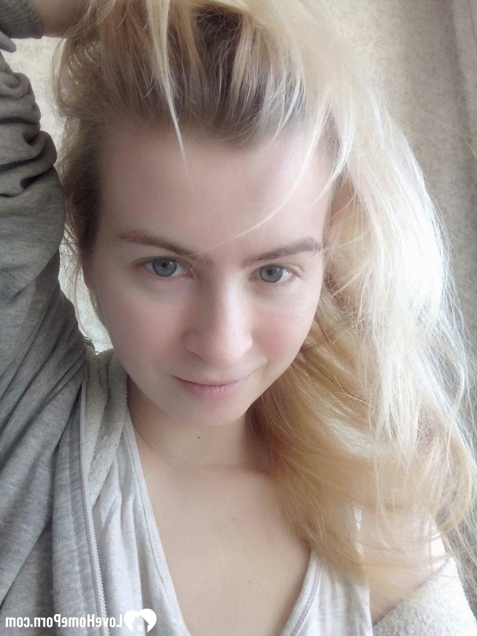 20P Blonde babe with a pretty face shows her small tits and her big ass