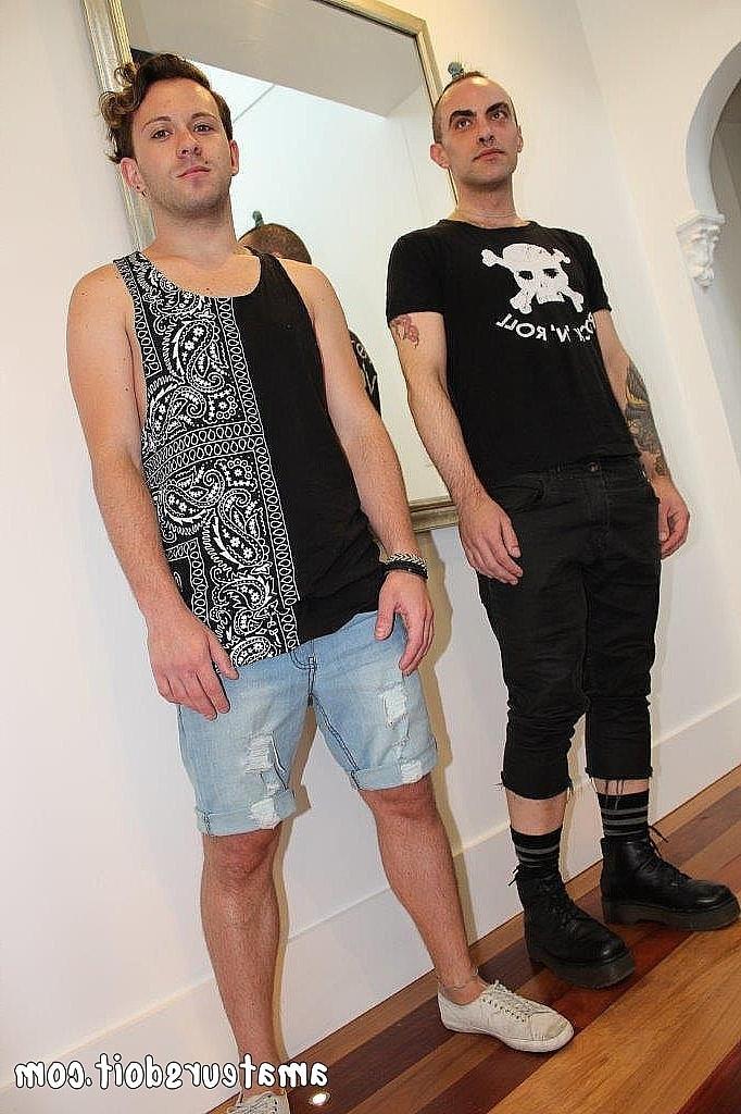 20P Gay Italian Sandro Italiano and American hunk Timothy Teaser enjoying fellatio