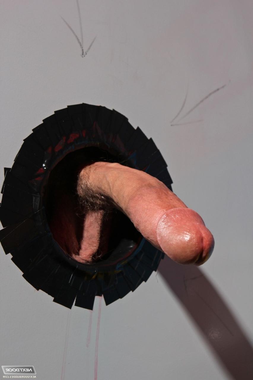 20P Hung gay men Austin Merrick & Connor Maguire suck each other's big dick