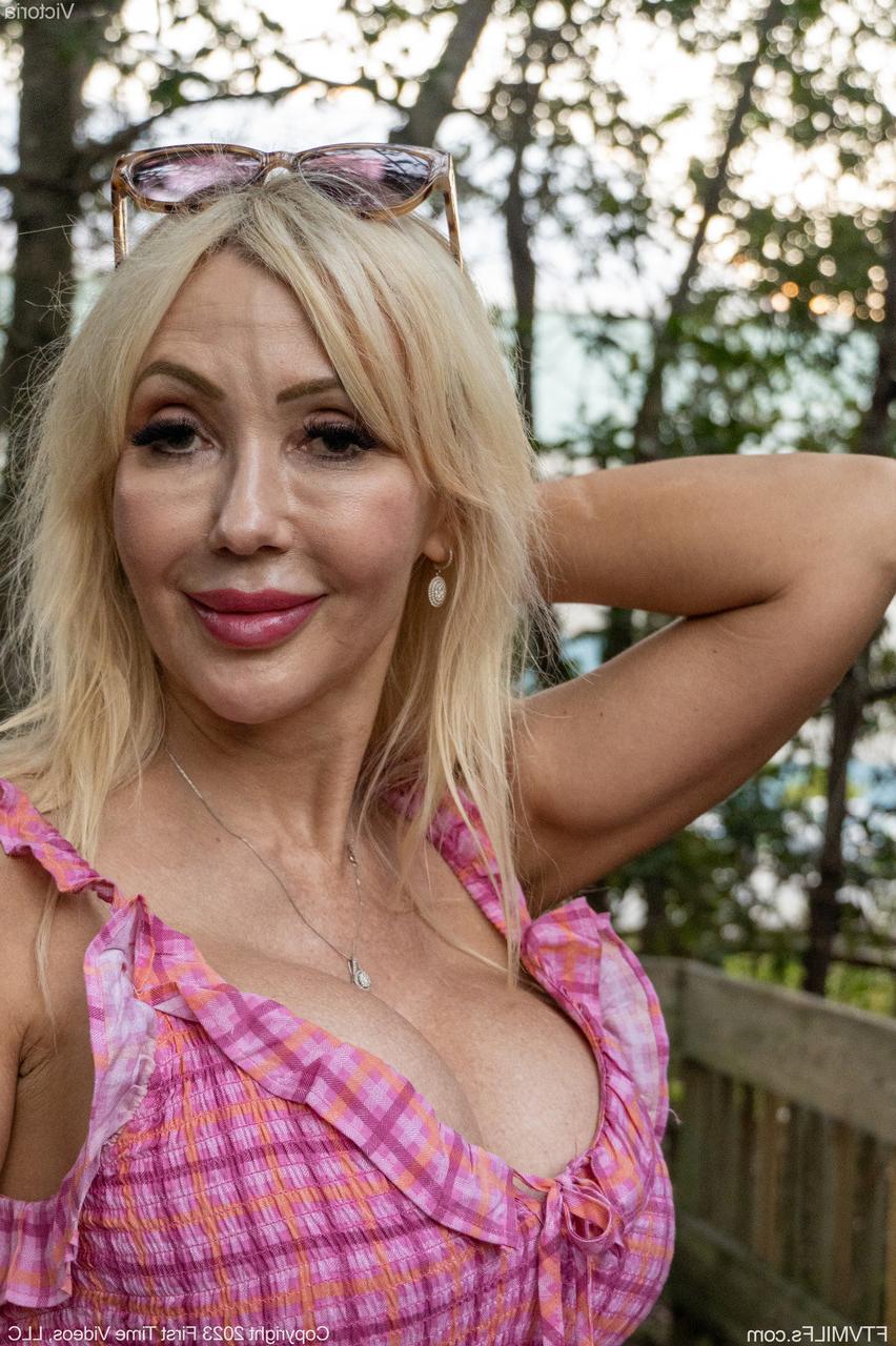 20P FTV MILF Victoria Lobov
