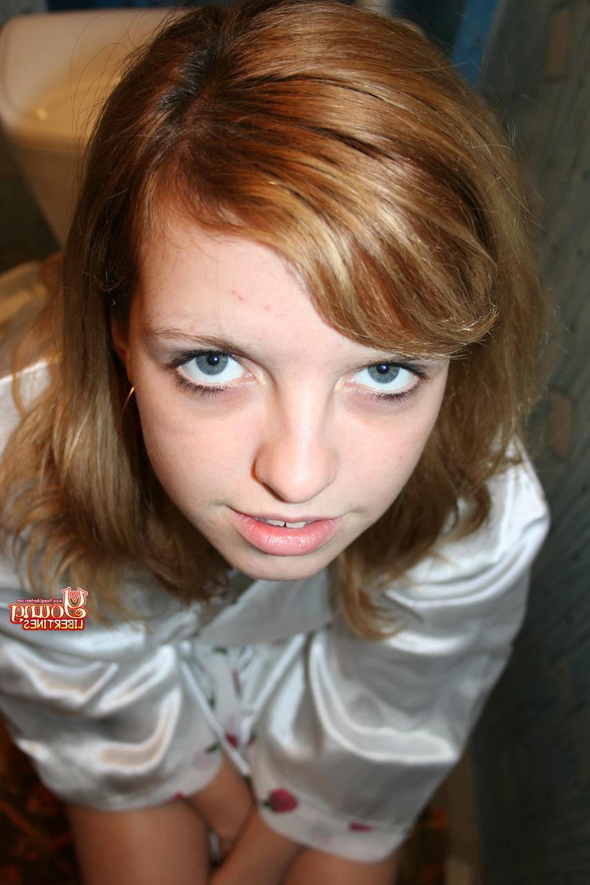 18P Breathtaking girlfriend Simona enjoys an amateur fuck with her boyfriend