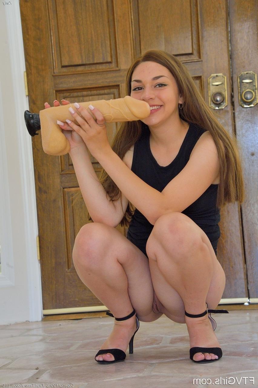 20P Petite brunette in heels Kelly riding her pussy on a giant sex toy