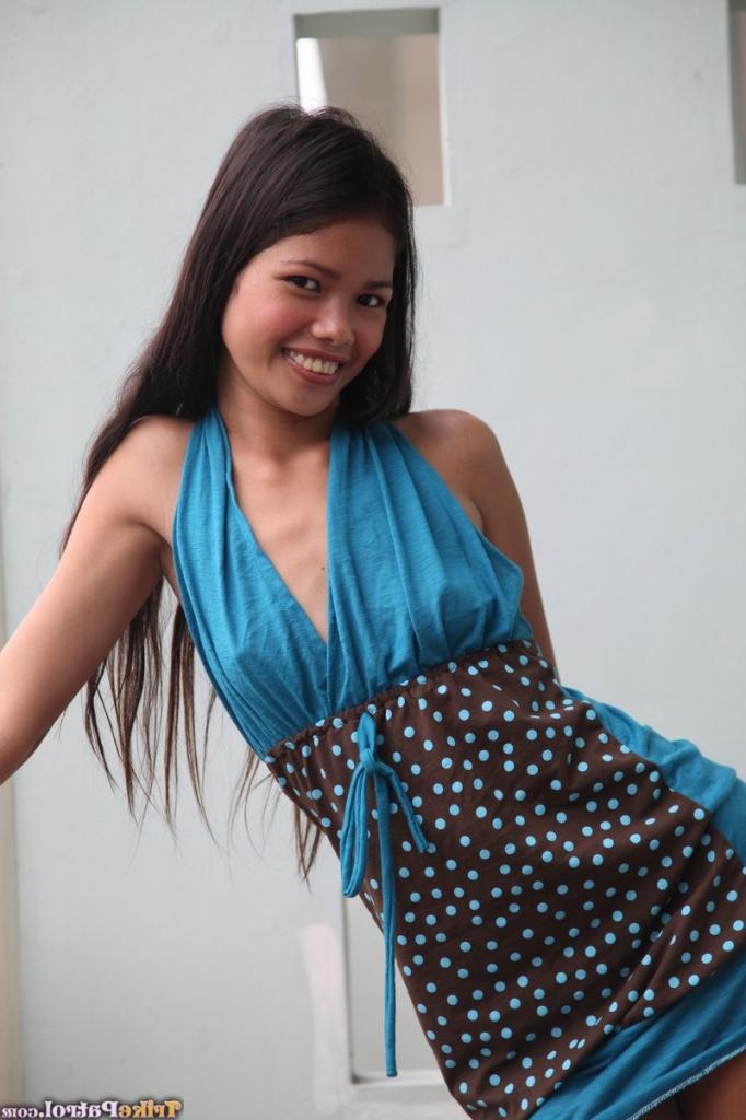 20P Pretty Filipina teen Anabel teases with tiny boobs & poses nude on the terrace